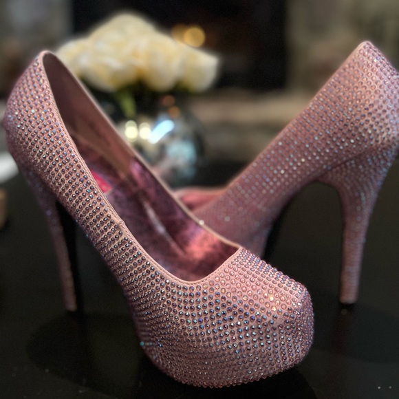 Bordello pink crystal teaser heels - Picture 4 of 4